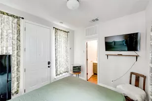 1802 Village Oak Ct, Austin, TX 78704 - Photo 37