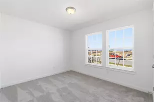 109 Lonely Lobo Dr, Jarrell, TX 76537 - Photo 9