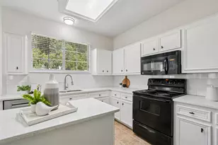 1110 Blue Fox Dr, Austin, TX 78753 - Photo 11