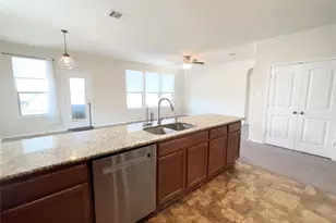 213 Connor Elkins Dr, Kyle, TX 78640 - Photo 3