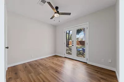 6211 Palm Circle, Austin, TX 78741 - Photo 13