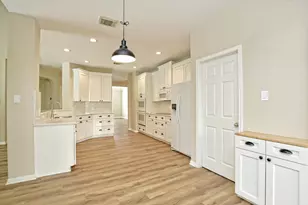 2720 Loyaga Dr, Round Rock, TX 78681 - Photo 19