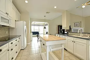 2720 Loyaga Dr, Round Rock, TX 78681 - Photo 17