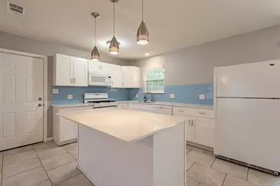 310 E Grady Drive, Austin, TX 78753 - Photo 5