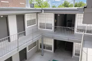 2704 Salado St, Austin, TX 78705 - Photo 11