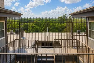 2704 Salado St, Austin, TX 78705 - Photo 13