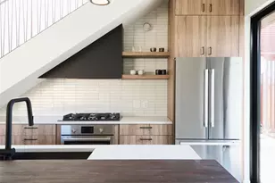 1000 Gullett St, Austin, TX 78702 - Photo 7