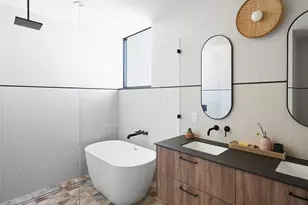1000 Gullett St, Austin, TX 78702 - Photo 9