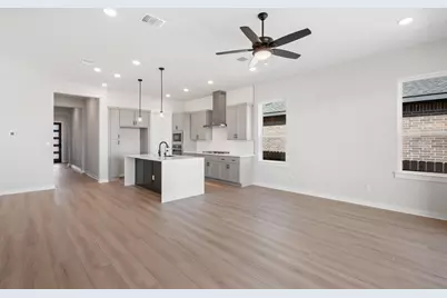 608 Leeland Drive, Liberty Hill, TX 78642 - Photo 7