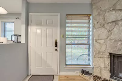 4307 1st Street S #101, Austin, TX 78745 - Photo 9