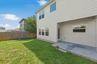 513 Circle Wy, Jarrell, TX 76537 - Photo 37
