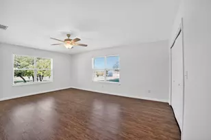 313 Starview Dr, Georgetown, TX 78628 - Photo 21