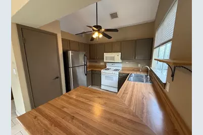 16401 Knottingham Drive, Pflugerville, TX 78660 - Photo 7