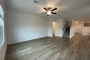 433 Sebring Cir, Hutto, TX 78634 - Photo 15