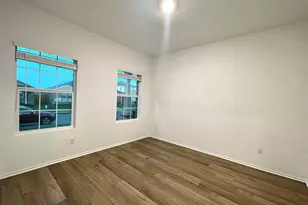 433 Sebring Cir, Hutto, TX 78634 - Photo 23