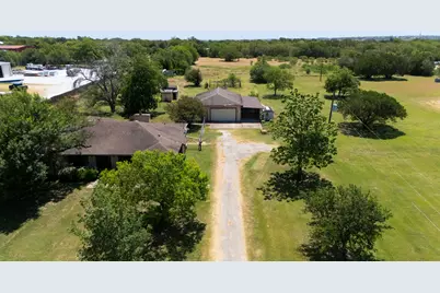 12409 Lowden Lane, Manchaca, TX 78652 - Photo 11
