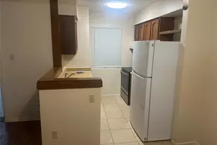 6907 Woodhue Dr, Austin, TX 78745 - Photo 11