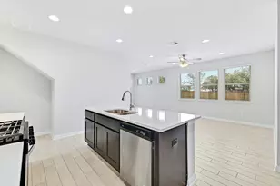 1021 Kerrwood Wy, Leander, TX 78641 - Photo 5