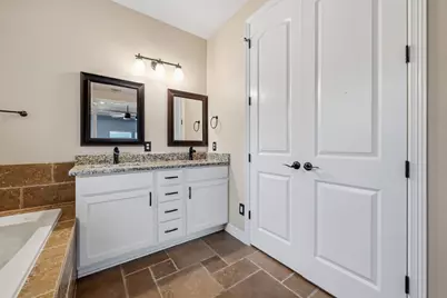 413 Bedford Drive, Spicewood, TX 78669 - Photo 17