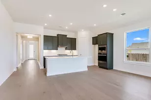 9000 The Ravine Way, Austin, TX 78744 - Photo 5