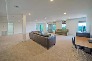 198 Rolling Oak Dr, Elgin, TX 78621 - Photo 23