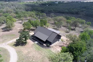 198 Rolling Oak Dr, Elgin, TX 78621 - Photo 29
