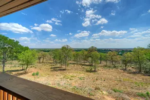 198 Rolling Oak Dr, Elgin, TX 78621 - Photo 13