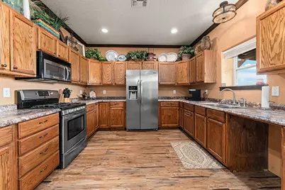 646 Victor Eckhardt Road, Fredericksburg, TX 78624 - Photo 13