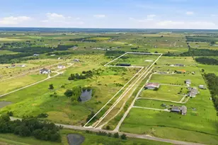 1701 Co Rd 466, Elgin, TX 78621 - Photo 17