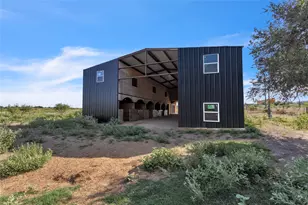 1701 Co Rd 466, Elgin, TX 78621 - Photo 33