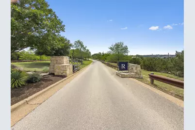 1716 Knights Chance Lane, Spicewood, TX 78669 - Photo 17