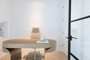 313 W 17th St, Austin, TX 78701 - Photo 17