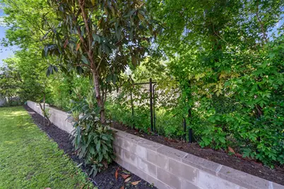 3005 Leaning Oak Circle, Austin, TX 78704 - Photo 33