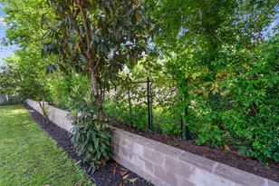 3005 Leaning Oak Cir, Austin, TX 78704 - Photo 33