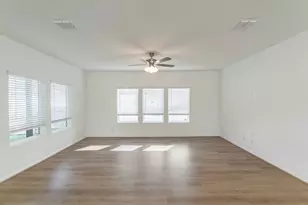 337 Yosemite Dr, Kyle, TX 78640 - Photo 9