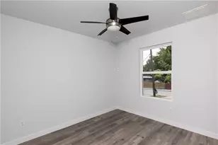 5204 Ledesma Rd, Austin, TX 78721 - Photo 21