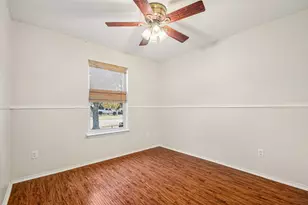 100 Kendall Cove, Elgin, TX 78621 - Photo 17