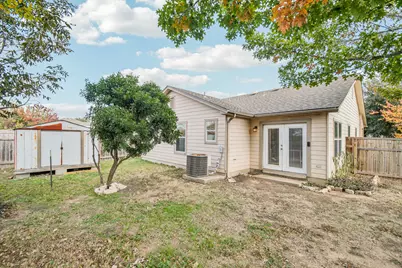 100 Kendall Cove, Elgin, TX 78621 - Photo 23