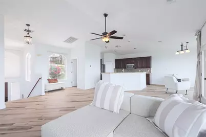 8424 Bronco Buster Trail, Lago Vista, TX 78645 - Photo 5