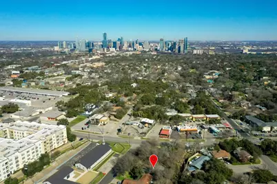 2403 Sherwood Lane, Austin, TX 78704 - Photo 3