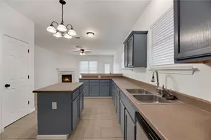 136 Shenandoah Trail, Elgin, TX 78621 - Photo 7