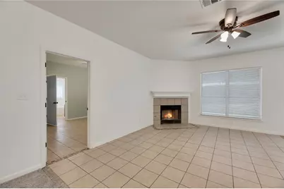 136 Shenandoah Trail, Elgin, TX 78621 - Photo 3