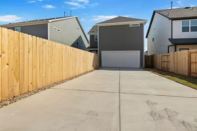 104 Woodrow Lane, Liberty Hill, TX 78642 - Photo 31