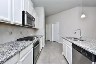 409 Bluehaw Dr, Georgetown, TX 78628 - Photo 15