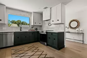 6810 Windrift Way, Austin, TX 78745 - Photo 13