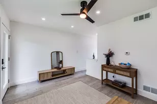 1200 E 52nd St, Austin, TX 78723 - Photo 13