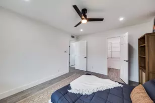 1200 E 52nd St, Austin, TX 78723 - Photo 19
