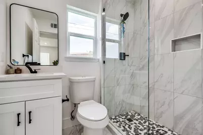 1200 E 52nd Street #204, Austin, TX 78723 - Photo 11