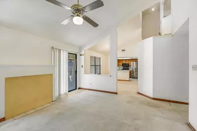 5308 Meadow Crest, Austin, TX 78744 - Photo 5