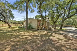 1005 4th St, Blanco, TX 78606 - Photo 31
